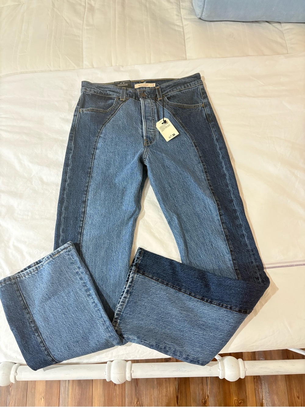 Levi’s Two-Tone High-Rise Straight Jeans - Blue - Picture 5 of 5